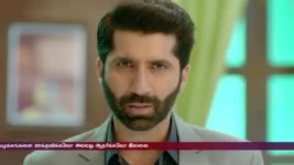 Adhe Kangal S01E153 Mohini Tries to Attack Munna Full Episode