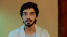 Adhe Kangal S01E236 Naman in Love with Sanam Full Episode