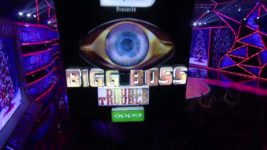 Bigg Boss (Colors tv) S09 E78 Happy Birthday Bajrangi Bhaijaan