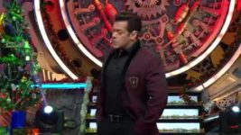 Bigg Boss (Colors tv) S11 E84 Arshi's Bigg journey ends!