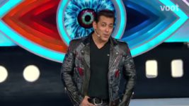 Bigg Boss (Colors tv) S12 E79 Sushant-Sara enkindle the house!