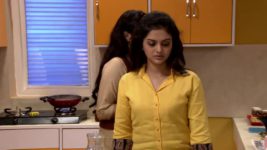 Ichche Nodee S02E32 Meghla cooks for Anurag Full Episode