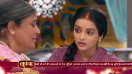 Suhaagan S01 E237 Payal prepares to leave the house