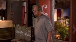 Tumi Ashe Pashe Thakle S01 E32 Purva Chooses Parvati for Deb