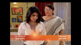 Kanamachi S07 E42 Katha finds Ananya anxious