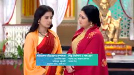 Tumi Ashe Pashe Thakle S01 E74 Parvati Defends Paro