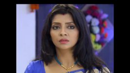 Aanchol S13E11 Few miscreants attack Munni Full Episode