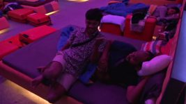 Bigg Boss Kannada S09 E41 Roopesh's sarcastic gesture