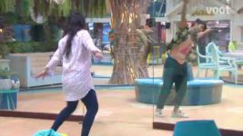 Bigg Boss (Colors tv) S12E76 29th December 2018 Full Episode