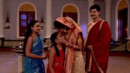 Debi Choudhurani S01E401 Nayantara Finds a Clue! Full Episode