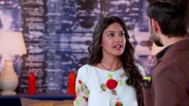 Kadhala Kadhala S01E160 Anika is Attacked! Full Episode