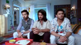 Kadhala Kadhala S01E67 Shivika's Dinner Date Full Episode