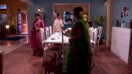 Shob Choritro Kalponik S04 E15 Sagarika leaves her house