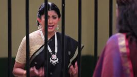 Lakshmi Baramma S02 E303 Karunya reveals the truth to Vaishnav