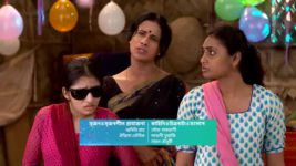 Tumi Ashe Pashe Thakle S01 E137 Deb Berates Jodhu