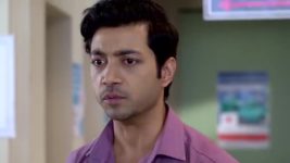 Tumi Ashe Pashe Thakle S01 E145 Emotions Overwhelm Parvati