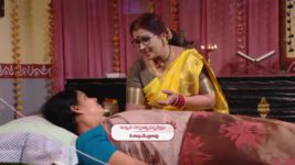 Agni Sakshi S01E584 Bhairavi Senses Danger Full Episode