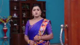 Kumkuma Puvvu (Maa Tv) S08 E1001 Jayanthi Is in a Quandary