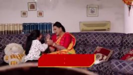 Kumkuma Puvvu (Maa Tv) S08 E1109 Renuka Learns the News