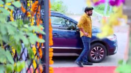 Kumkuma Puvvu (Maa Tv) S08 E1304 Rudra Spots Amrutha