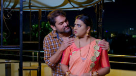 Kumkuma Puvvu (Maa Tv) S08 E1850 Arun Advises Amrutha