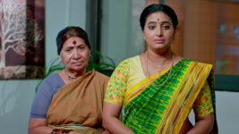 Kumkuma Puvvu (Maa Tv) S08 E1956 Padmavathi, Kondamma Are Hopeful