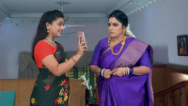 Kumkuma Puvvu (Maa Tv) S08 E96 Will Jayanthi See her Daughter?