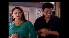 Tumi Asbe Bole S10E02 Nandini saves Ronit Full Episode