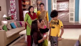 Tumi Asbe Bole S11E45 Ronit apologises to Disha Full Episode