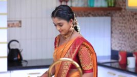 Lakshmi Baramma S02 E327 Keerthi is shocked to know Karunya's plan