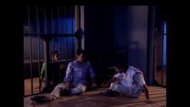 Mon Niye Kachakachi S01E07 Ranveer visits Ashok's house Full Episode