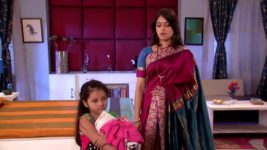 Mon Niye Kachakachi S01E21 A gift from Ranveer to Labanya Full Episode