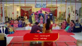 Krishna Mukunda Murari S01 E460 A Stranger Bothers Bhavani