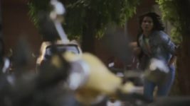 Nisha Aur Uske Cousins S06 E06 Nisha retrieves the bag