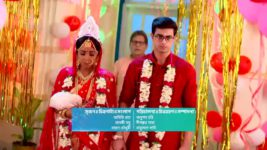 Anurager Chhowa S01E36 Labonyo Is Shell-Shocked! Full Episode