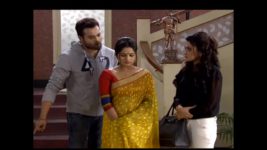 Chokher Tara Tui S07E11 Tutul accompanies Madhu Full Episode