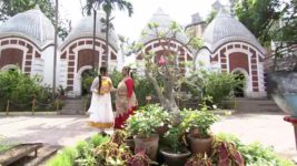 Chokher Tara Tui S10E22 Nutan loses consciousness Full Episode