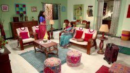 Choti Malkin S01E39 Akka Atya Is Here Full Episode