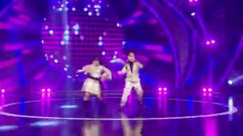 Dance Dance Junior (Star Jalsha) S03 E13 Mouni Roy on the Show