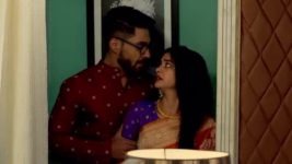 Gatchora S01E273 Boni Saves Madhuja Full Episode