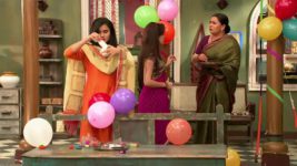 Mere Angne Mein S10E23 Preeti Celebrates Her Birthday! Full Episode