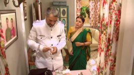 Mere Angne Mein S16E31 Kaushalya Apologises To Raghav Full Episode