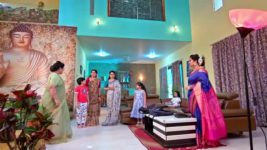 Oohalu Gusagusalade S01E450 15th October 2022 Full Episode