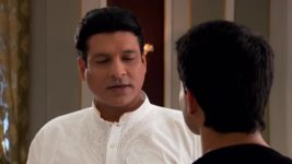 Saraswatichandra S03E03 Saras fails to receive Mr. Lal Full Episode