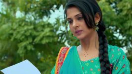Saraswatichandra S05E18 Saras gives Kumud a dress Full Episode