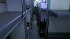 Savdhaan India S58E17 That Stranger in the Train Full Episode