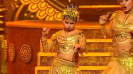 Super Dancer S04E35 Karisma Kapoor Special Full Episode