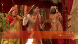 Ami Sirajer Begum S01E48 Siraj Rescues Lutfa Full Episode