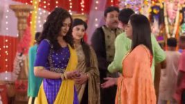 Ekhane Aakash Neel Season 2 S01E29 Ujaan Defends Hiya Full Episode