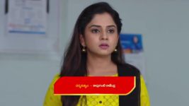 Guppedantha Manasu S01E31 Vasudhara in a Fix Full Episode